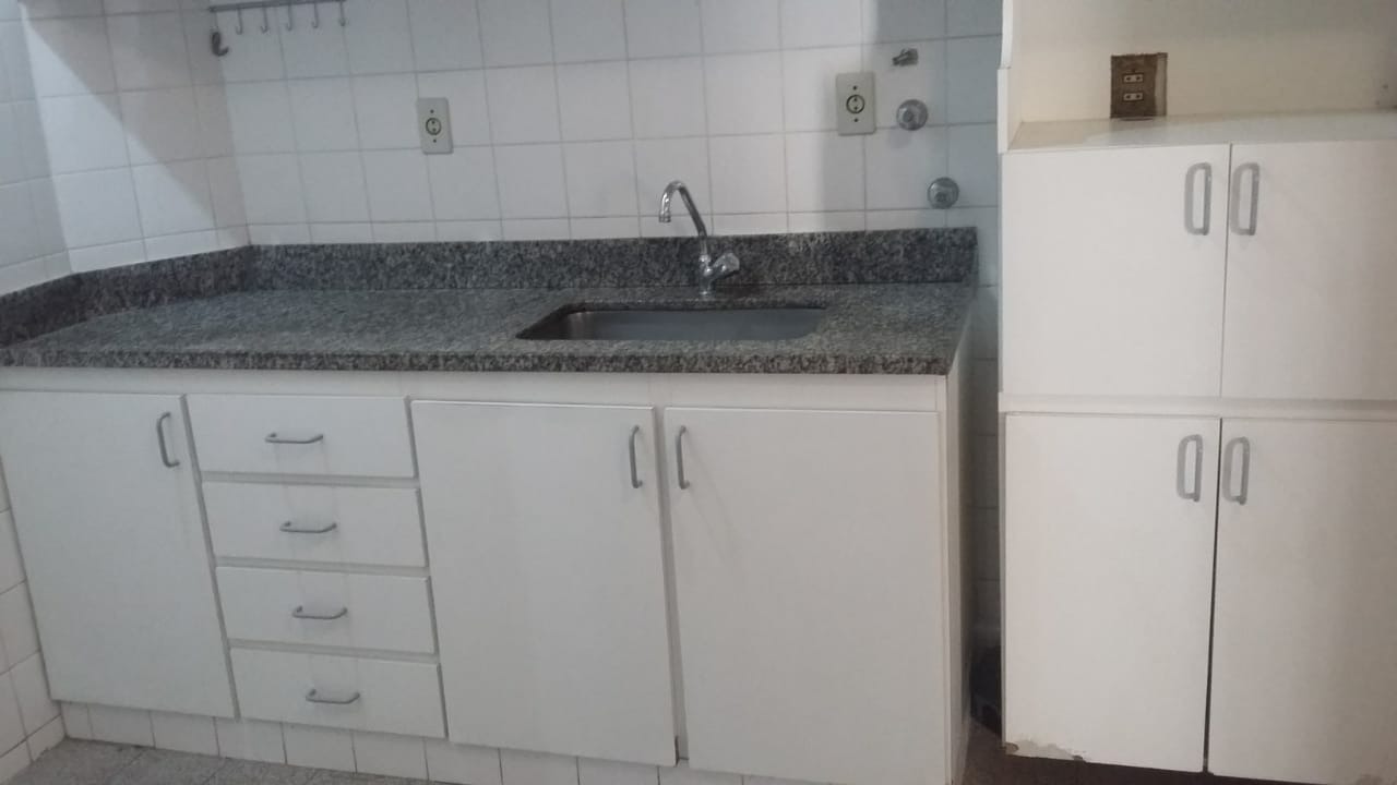 Apartamento à venda com 3 quartos, 90m² - Foto 15