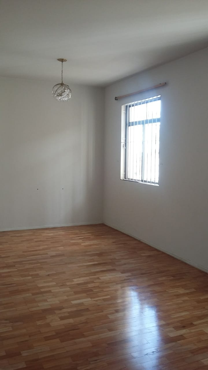 Apartamento à venda com 3 quartos, 90m² - Foto 2