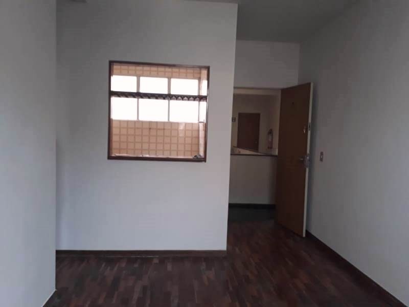 Apartamento à venda com 2 quartos, 45m² - Foto 3