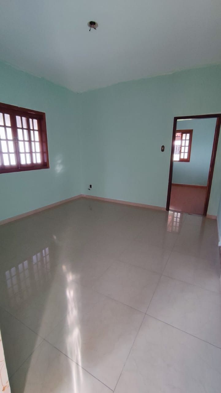 Casa à venda com 3 quartos, 330m² - Foto 5