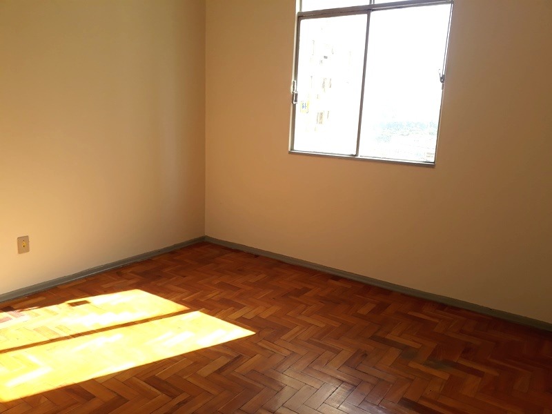 Apartamento à venda com 2 quartos, 55m² - Foto 4