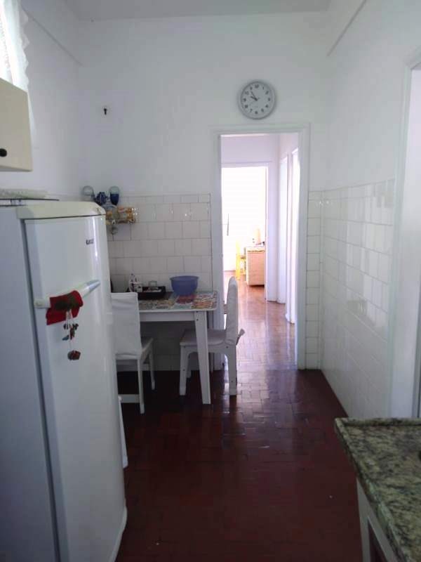 Apartamento à venda com 3 quartos, 130m² - Foto 9