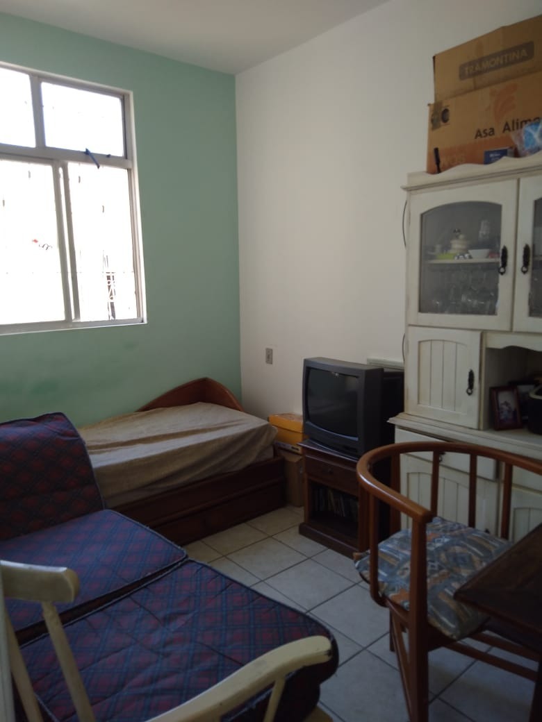 Apartamento à venda com 3 quartos, 61m² - Foto 2