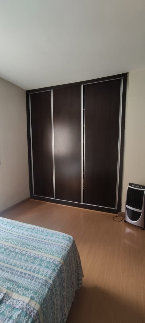 Casa à venda com 4 quartos, 200m² - Foto 15