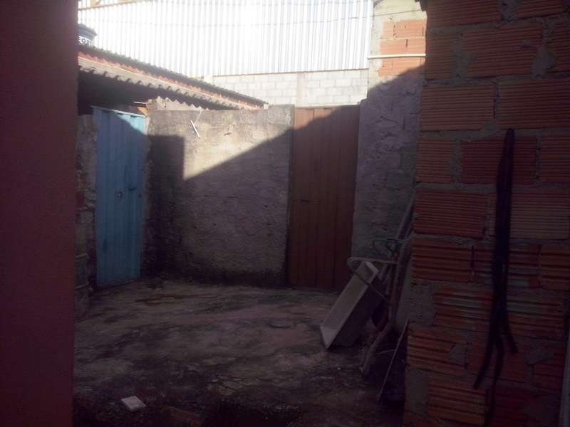 Casa à venda com 3 quartos - Foto 4