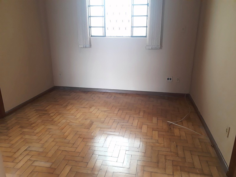 Casa à venda com 3 quartos, 360m² - Foto 6