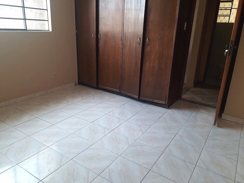 Casa à venda com 3 quartos, 360m² - Foto 12