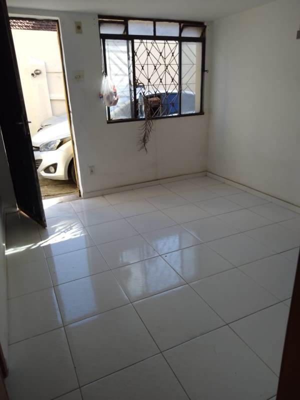 Apartamento à venda com 2 quartos, 70m² - Foto 12