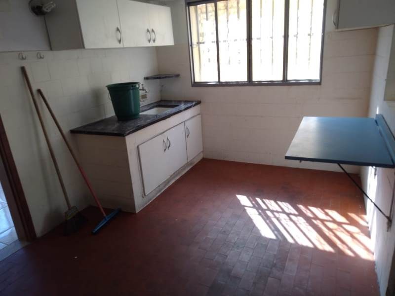 Apartamento à venda com 2 quartos, 70m² - Foto 14