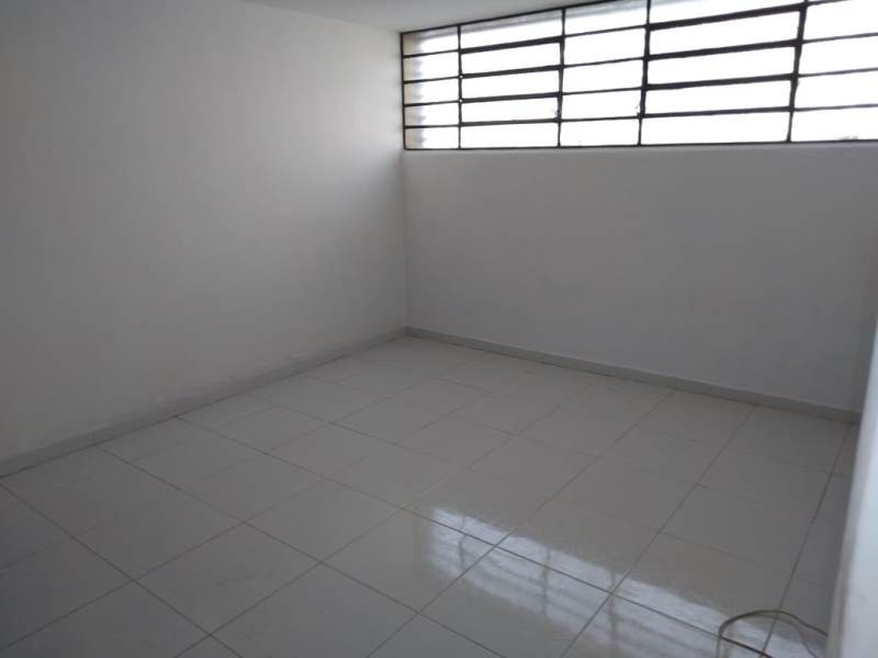 Apartamento à venda com 2 quartos, 70m² - Foto 17