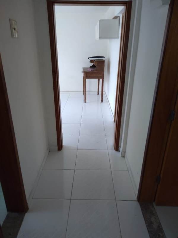 Apartamento à venda com 2 quartos, 70m² - Foto 19