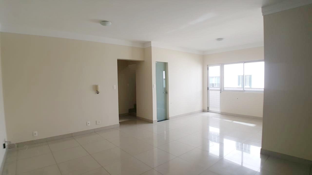 Cobertura à venda com 3 quartos, 120m² - Foto 2