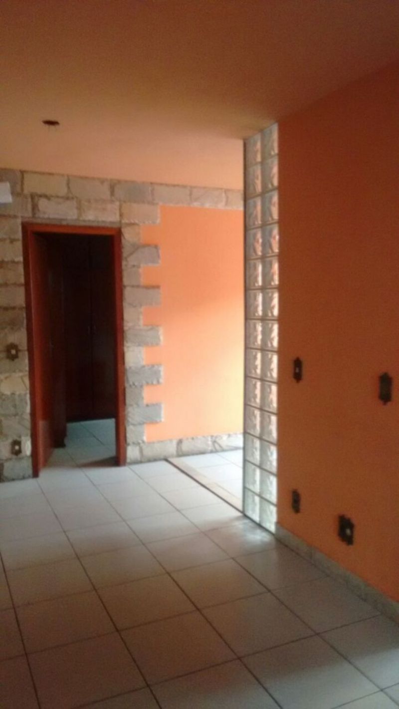 Apartamento à venda com 3 quartos, 68m² - Foto 2