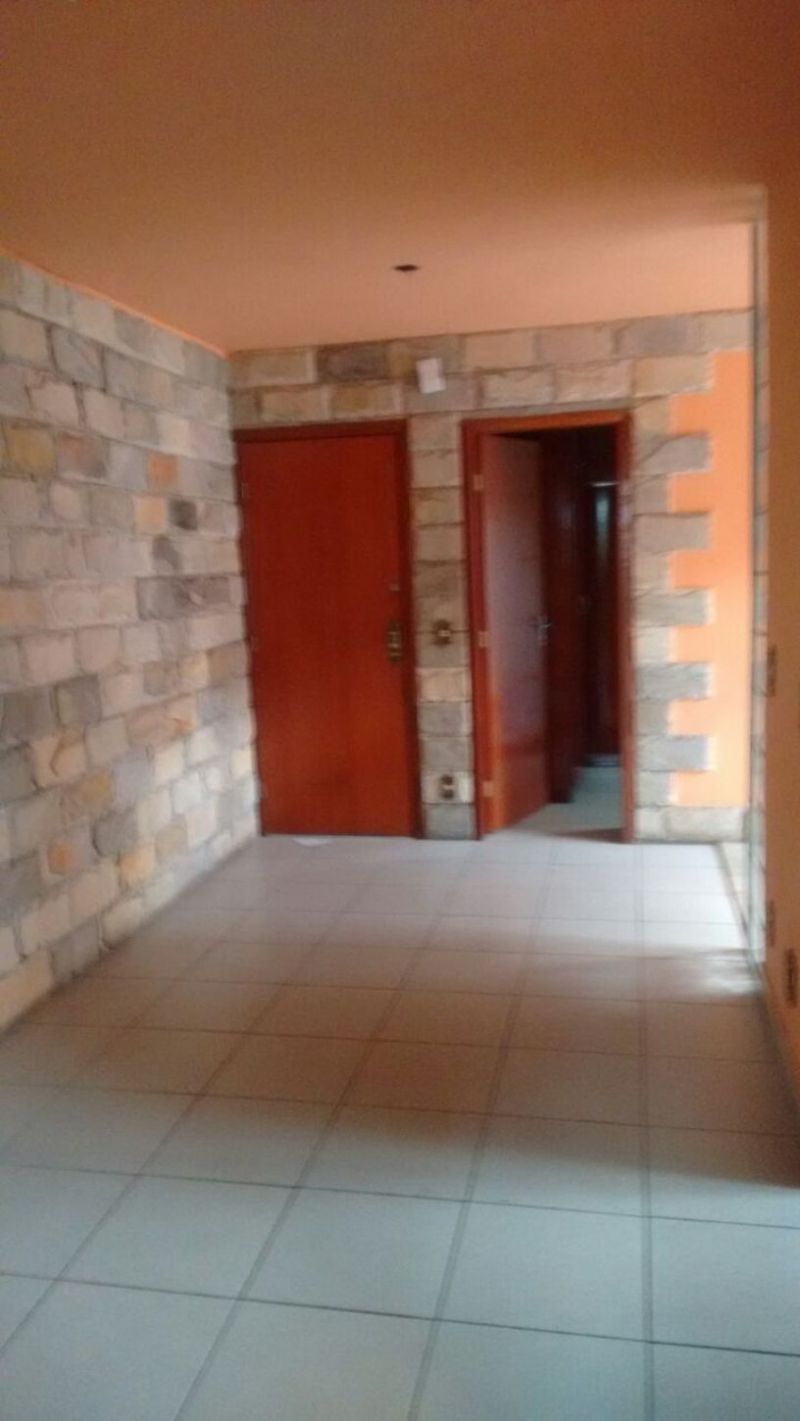 Apartamento à venda com 3 quartos, 68m² - Foto 1