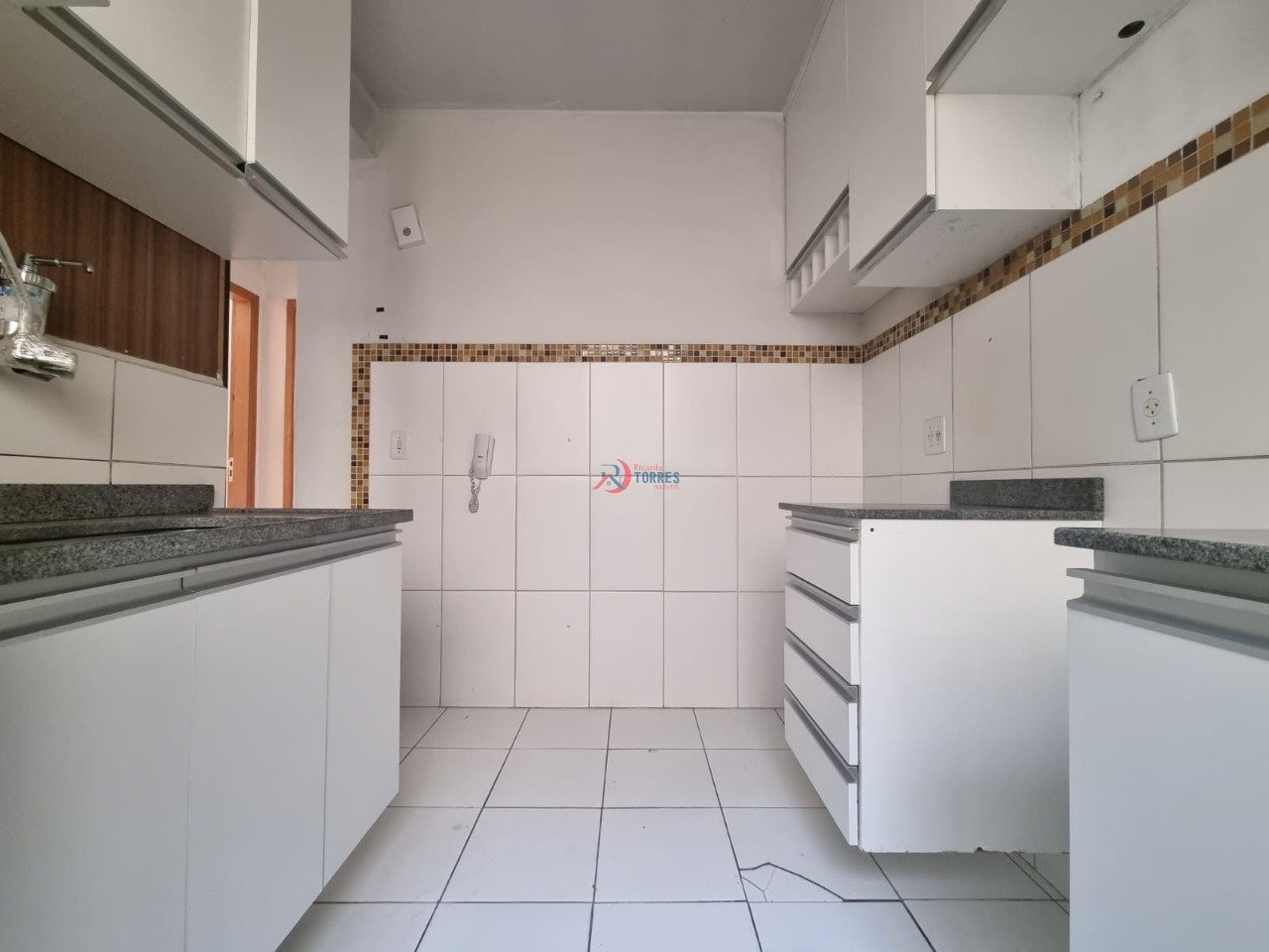 Apartamento à venda com 2 quartos, 45m² - Foto 9