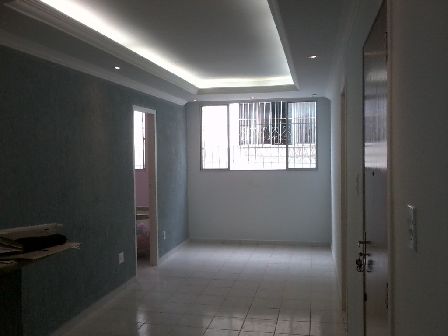 Apartamento à venda com 3 quartos, 60m² - Foto 2