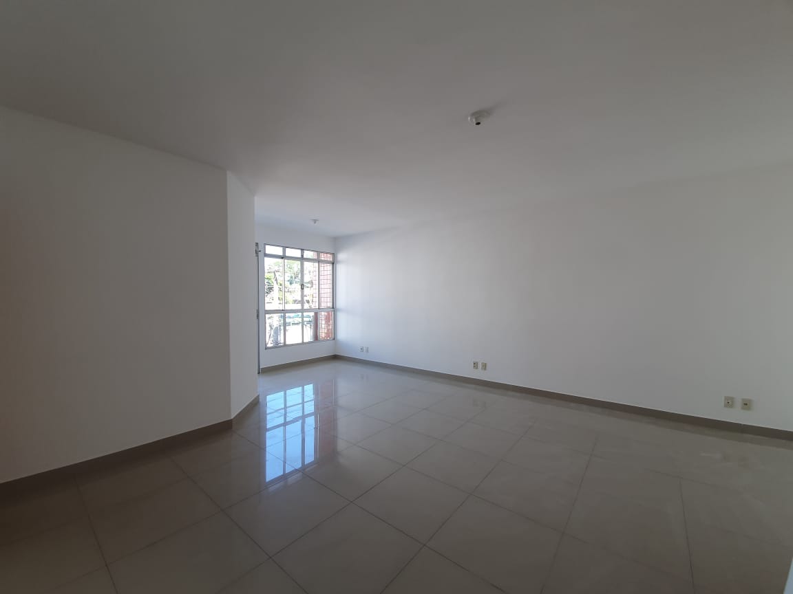 Apartamento à venda com 3 quartos, 93m² - Foto 4