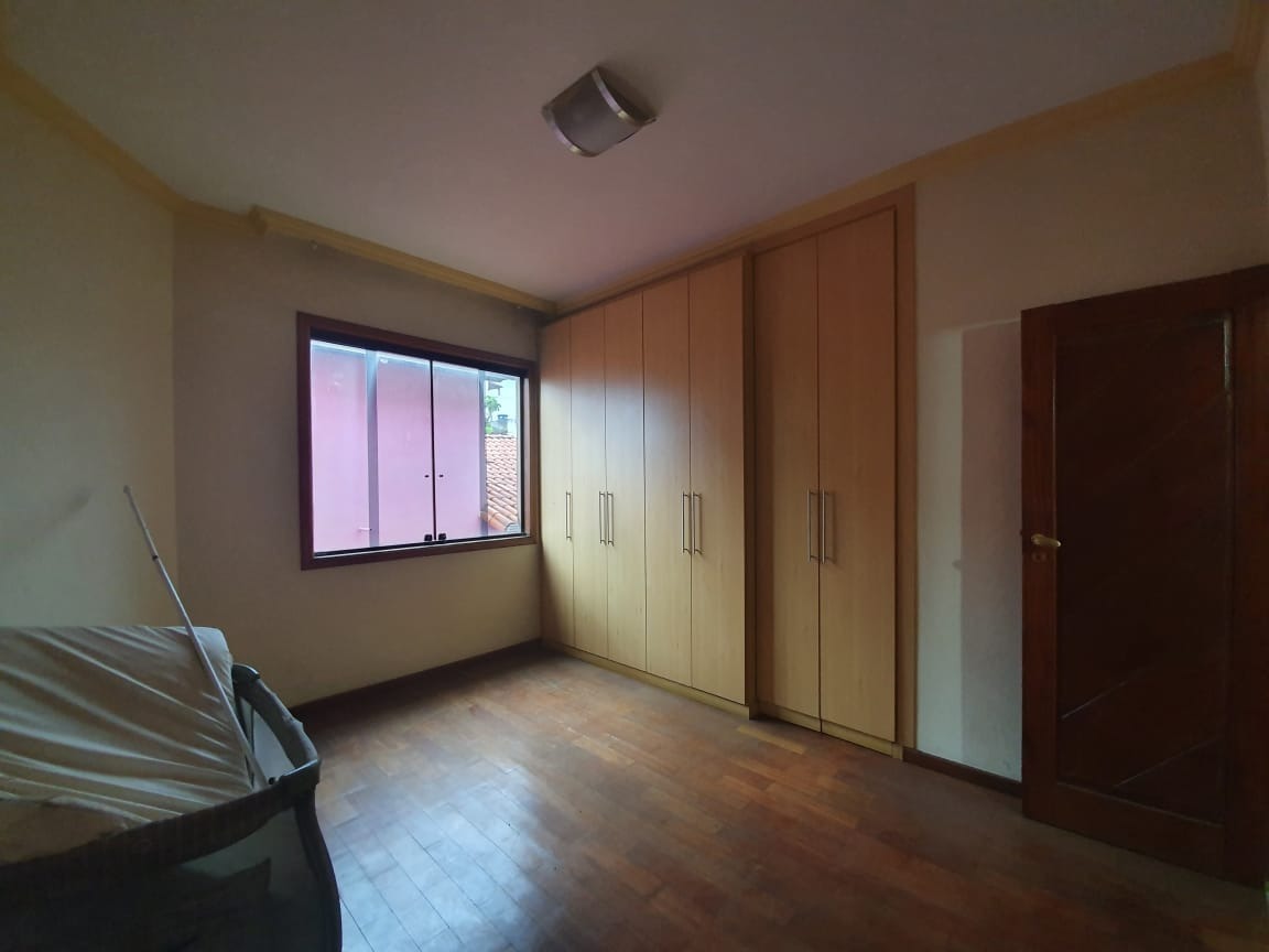 Casa à venda com 4 quartos, 294m² - Foto 19