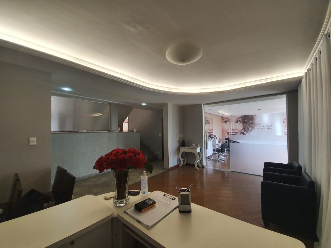 Casa à venda com 4 quartos, 294m² - Foto 8