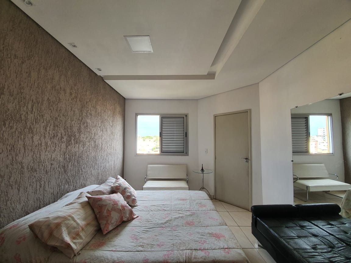 Casa à venda com 3 quartos, 120m² - Foto 3