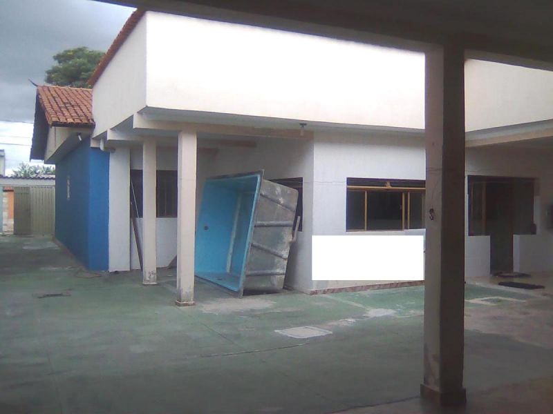 Casa à venda com 3 quartos, 250m² - Foto 14