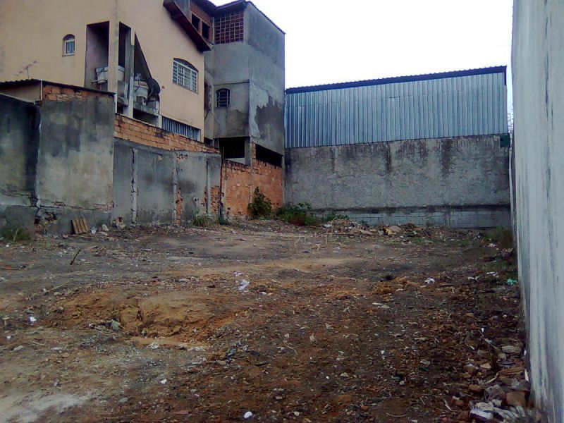 Terreno à venda, 360m² - Foto 1