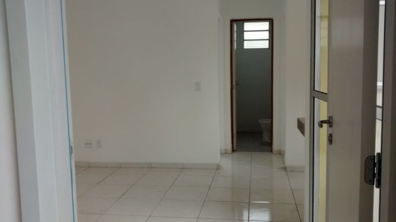 Apartamento à venda com 2 quartos, 67m² - Foto 2