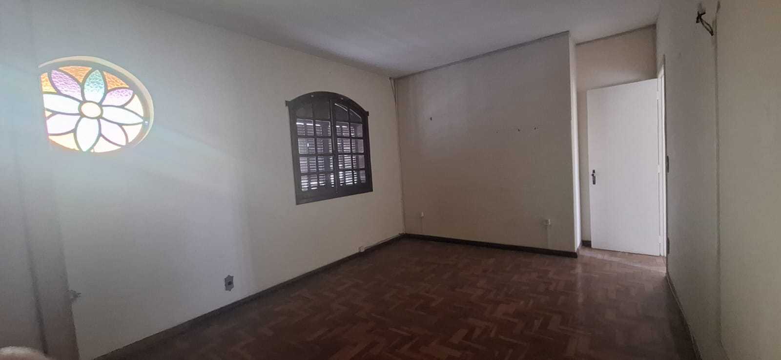 Casa à venda com 3 quartos, 200m² - Foto 10