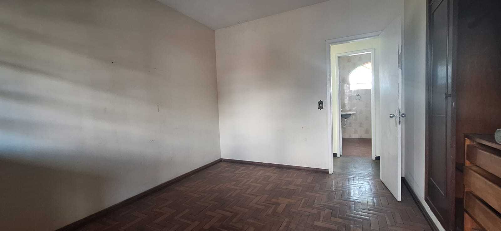 Casa à venda com 3 quartos, 200m² - Foto 11