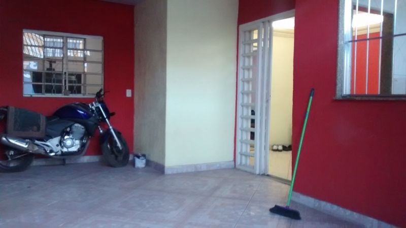 Casa à venda com 5 quartos, 222m² - Foto 2