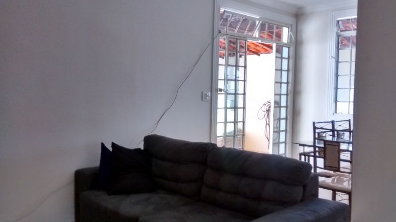 Casa à venda com 3 quartos, 75m² - Foto 5