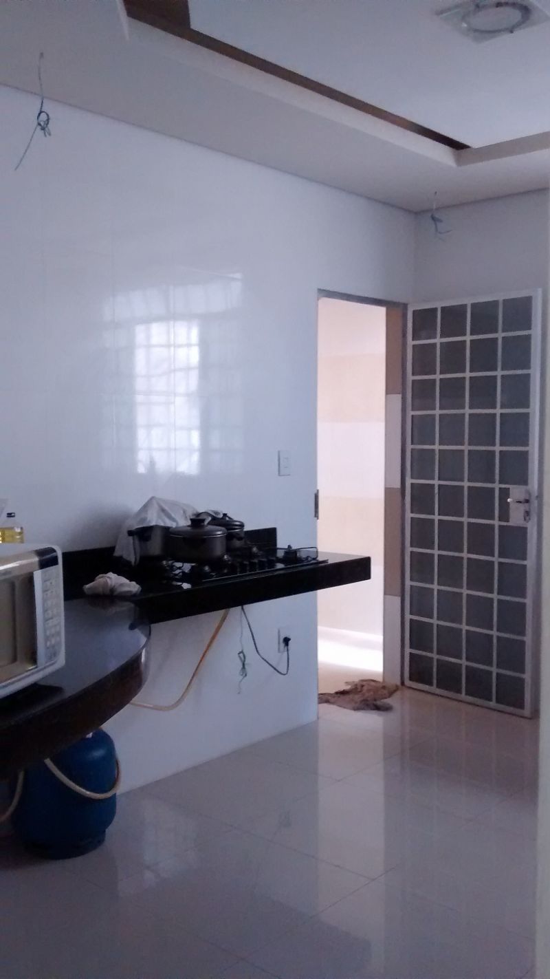 Casa à venda com 3 quartos, 75m² - Foto 6