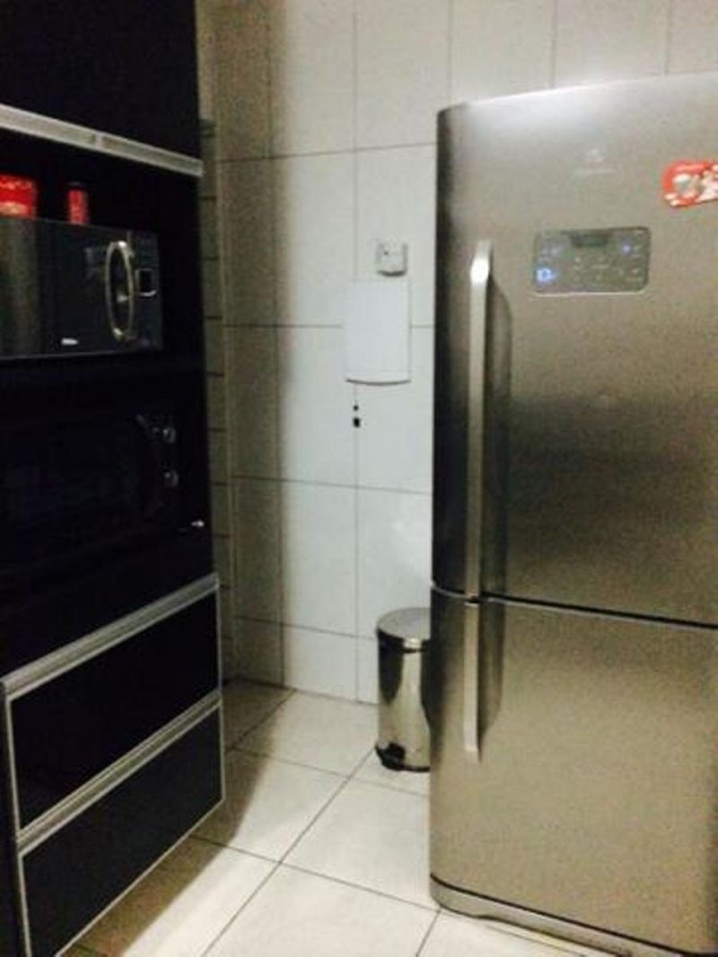 Apartamento à venda com 2 quartos, 80m² - Foto 5