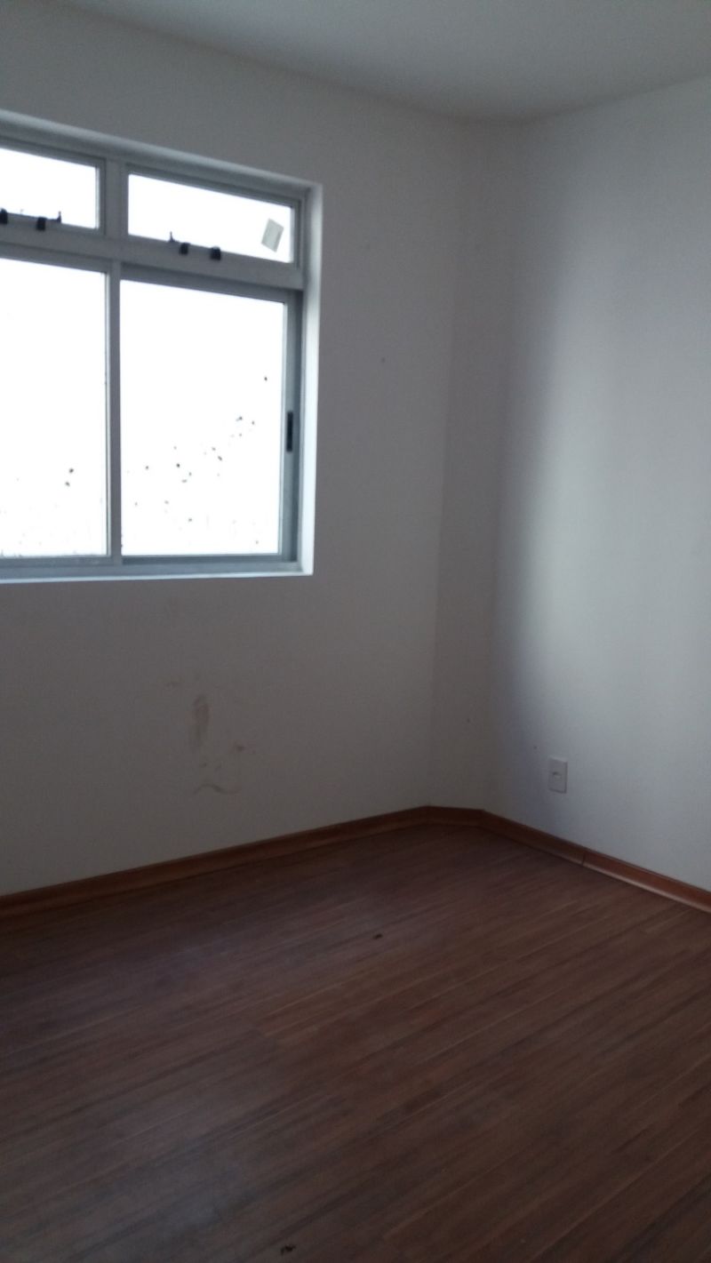 Apartamento à venda com 3 quartos, 90m² - Foto 7