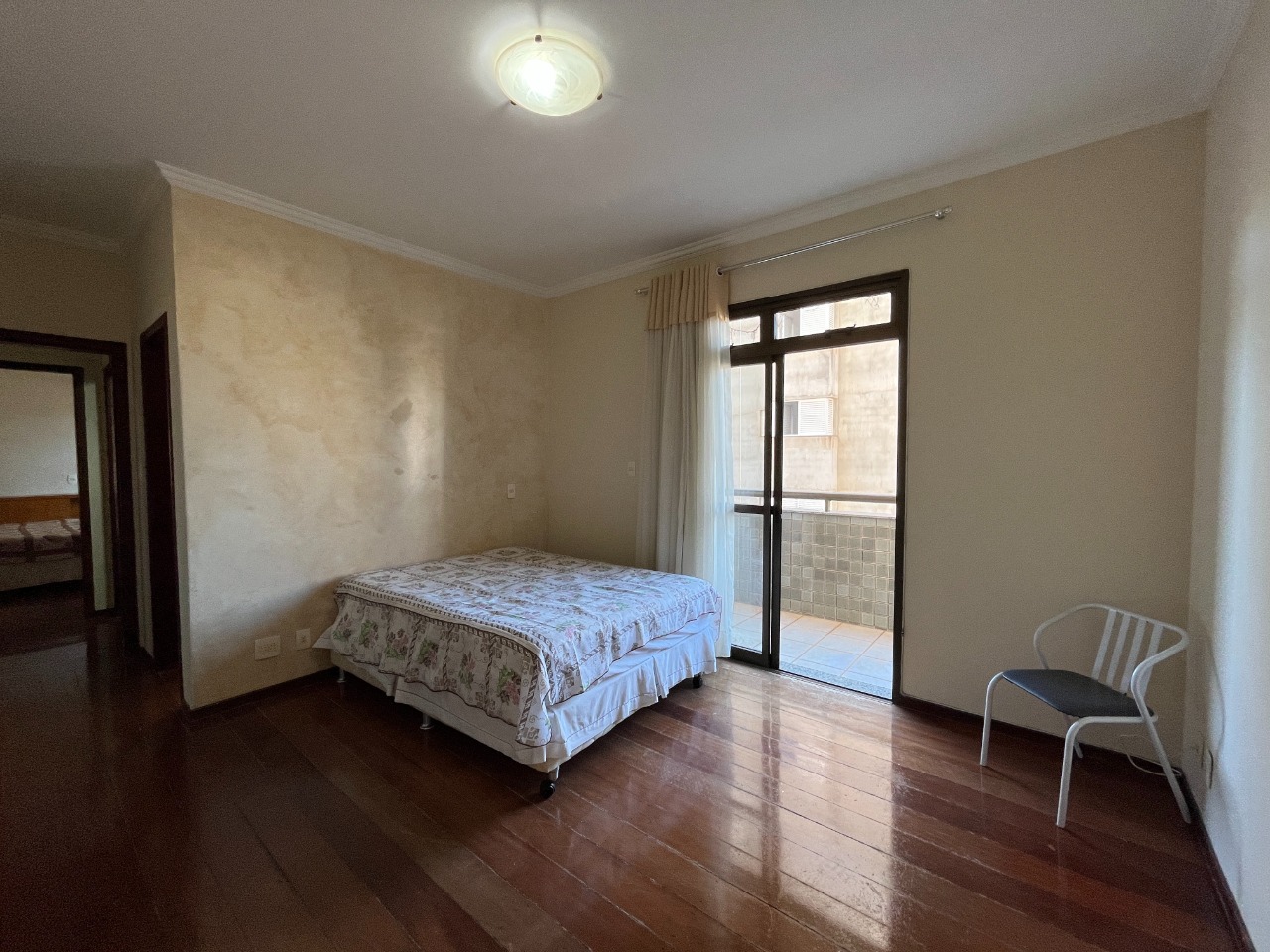 Apartamento à venda com 4 quartos, 143m² - Foto 15