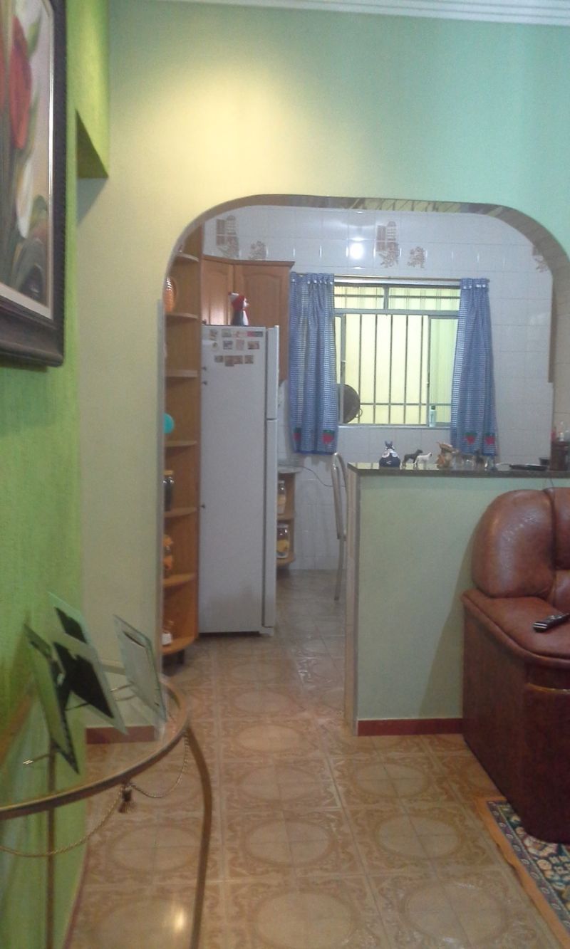 Casa à venda com 3 quartos, 250m² - Foto 4