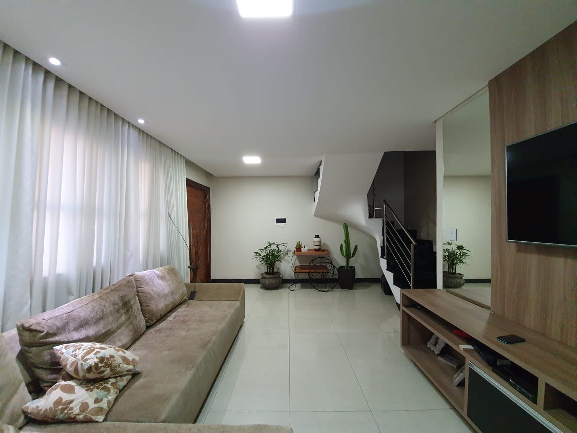 Casa à venda com 3 quartos, 125m² - Foto 3